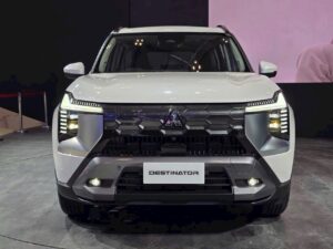 Mitsubishi Destinator Bình Định